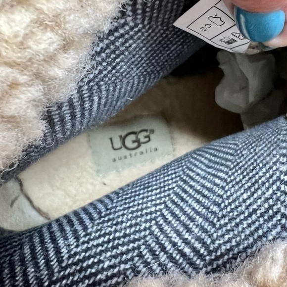 NEW Ugg Shearling Zea Cuffed Brown Leather Lace Up Women’s Winter Boots Sz 12 - Picture 7 of 10